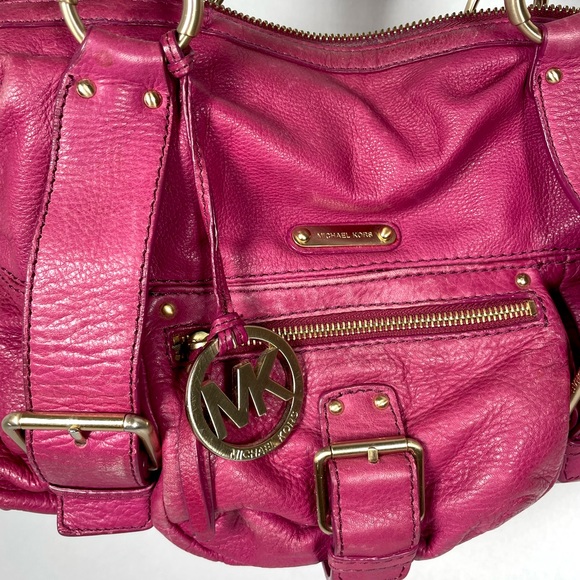 Michael Kors Pink Leather Shoulder Bag - Picture 2 of 10